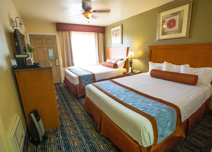 Beachwalker Inn&Suites